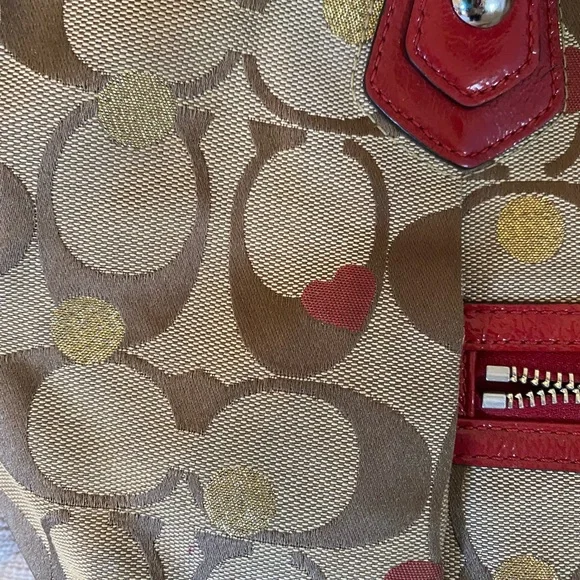 Coach w/Red hearts Signature Tote w/extra Michael Kors bag! - Picture 4 of 10